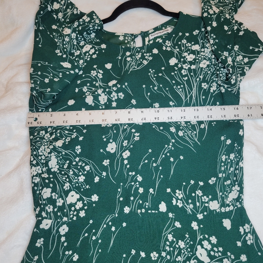 Reformation Doutzen Floral Green Mini Dress with Ruffle Sleeves and Hem Size 2 - Picture 6 of 15